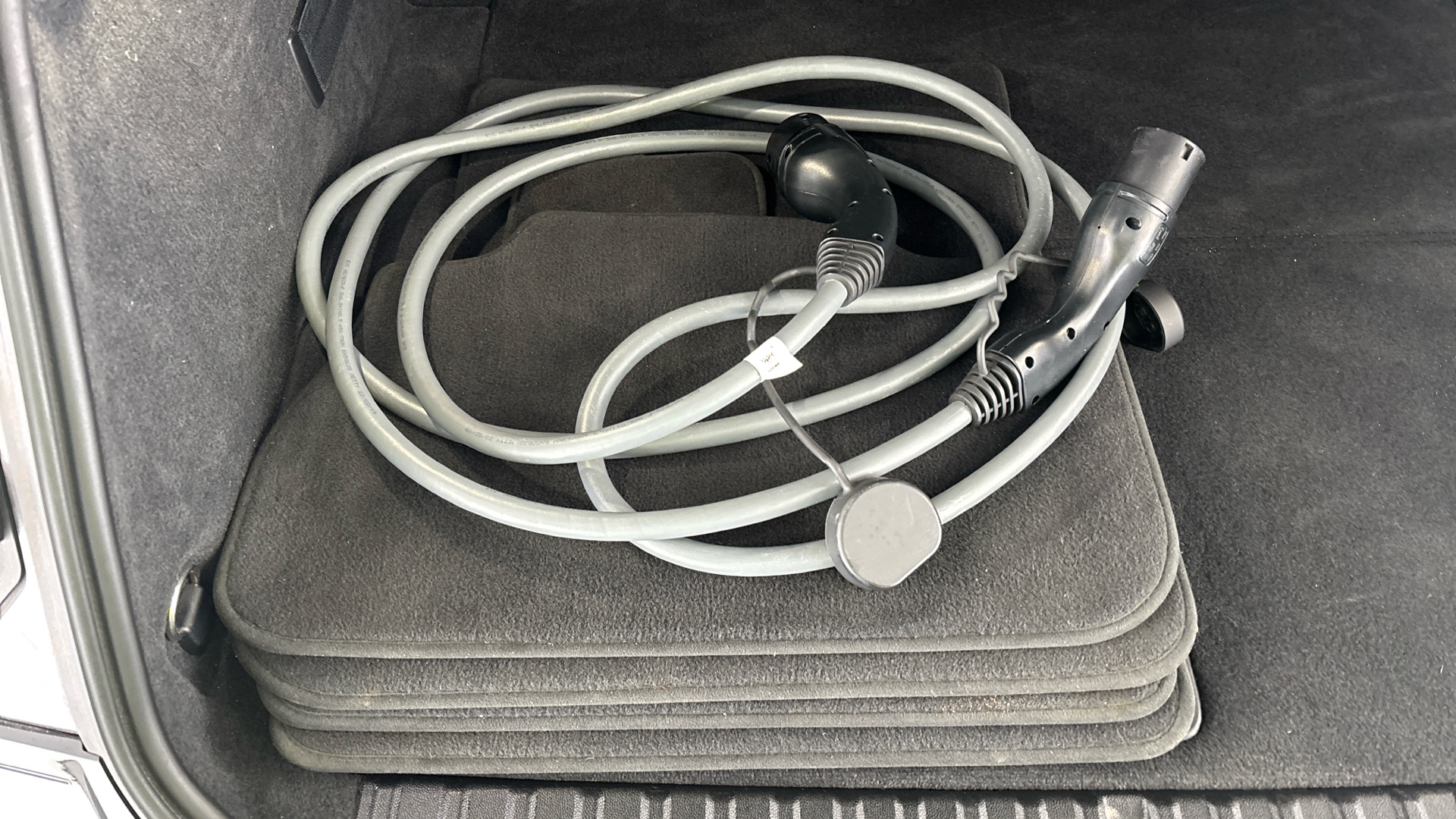 4027758 240kW xDrive40 M Sport Edition 76.6kWh 5dr Auto