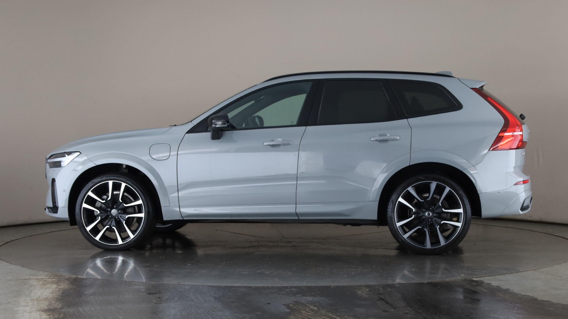 2.0 T8 [455] RC PHEV Ultimate Dark 5dr AWD Gtron [2024]