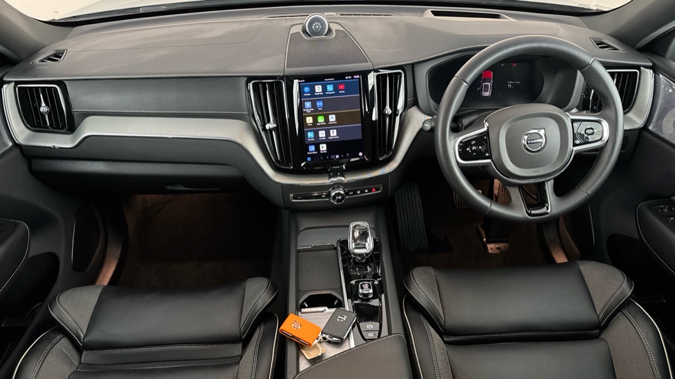 VOLVO XC60 Image 11