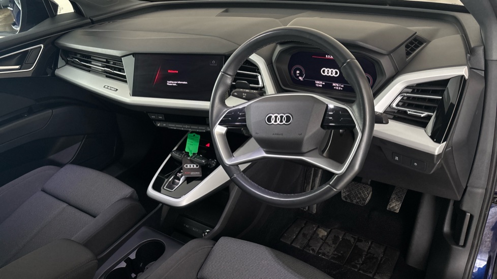 AUDI Q4 Image 9