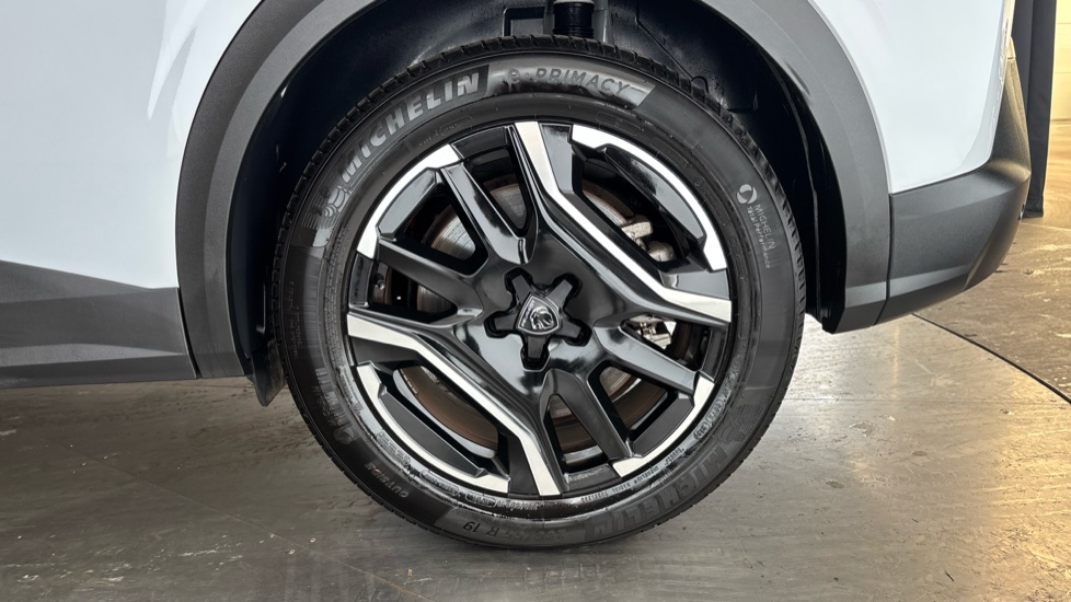 PEUGEOT 3008 Image 18