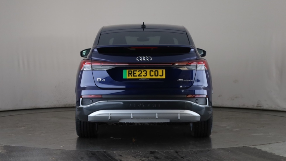 AUDI Q4 Image 4