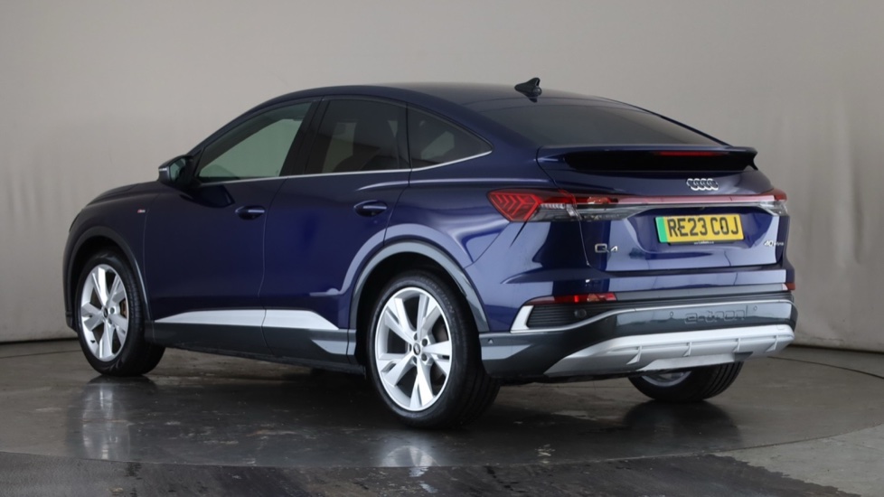 AUDI Q4 Image 3