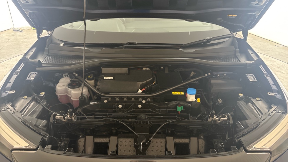 AUDI Q4 Image 16