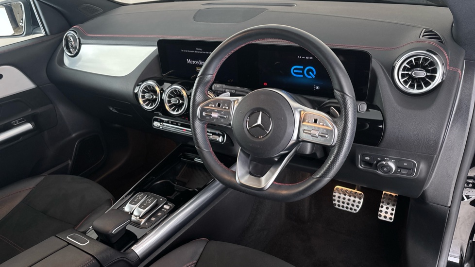 MERCEDES EQA Image 9