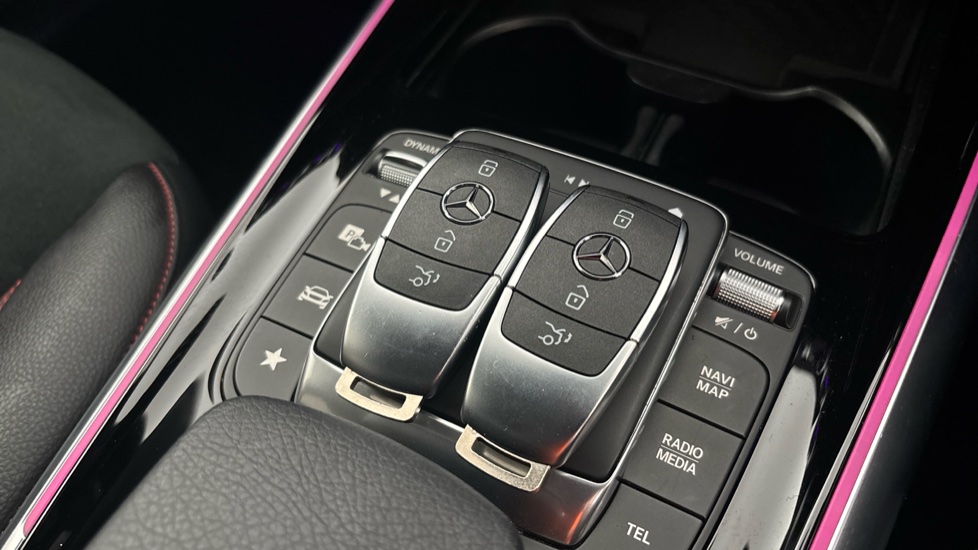 MERCEDES EQA 2 keys available