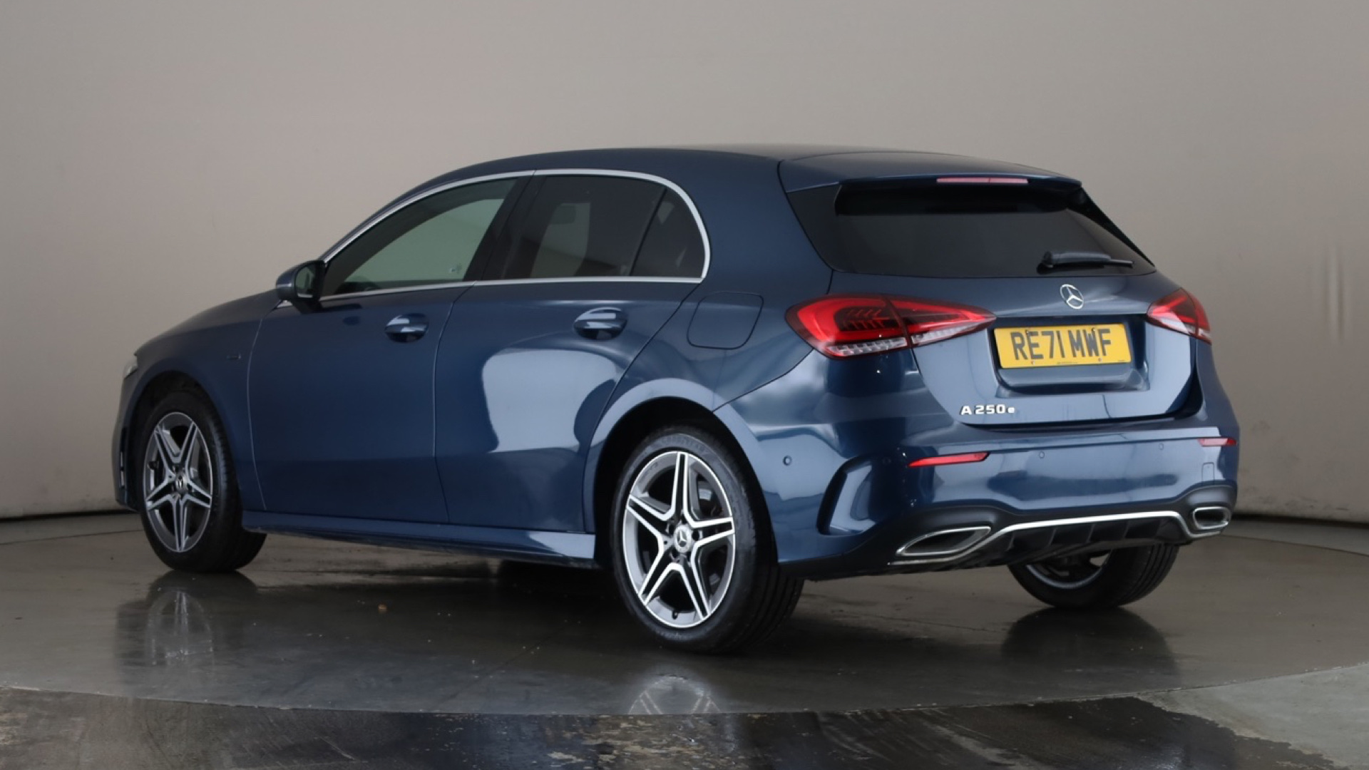 4027729 A250e AMG Line Executive 5dr Auto