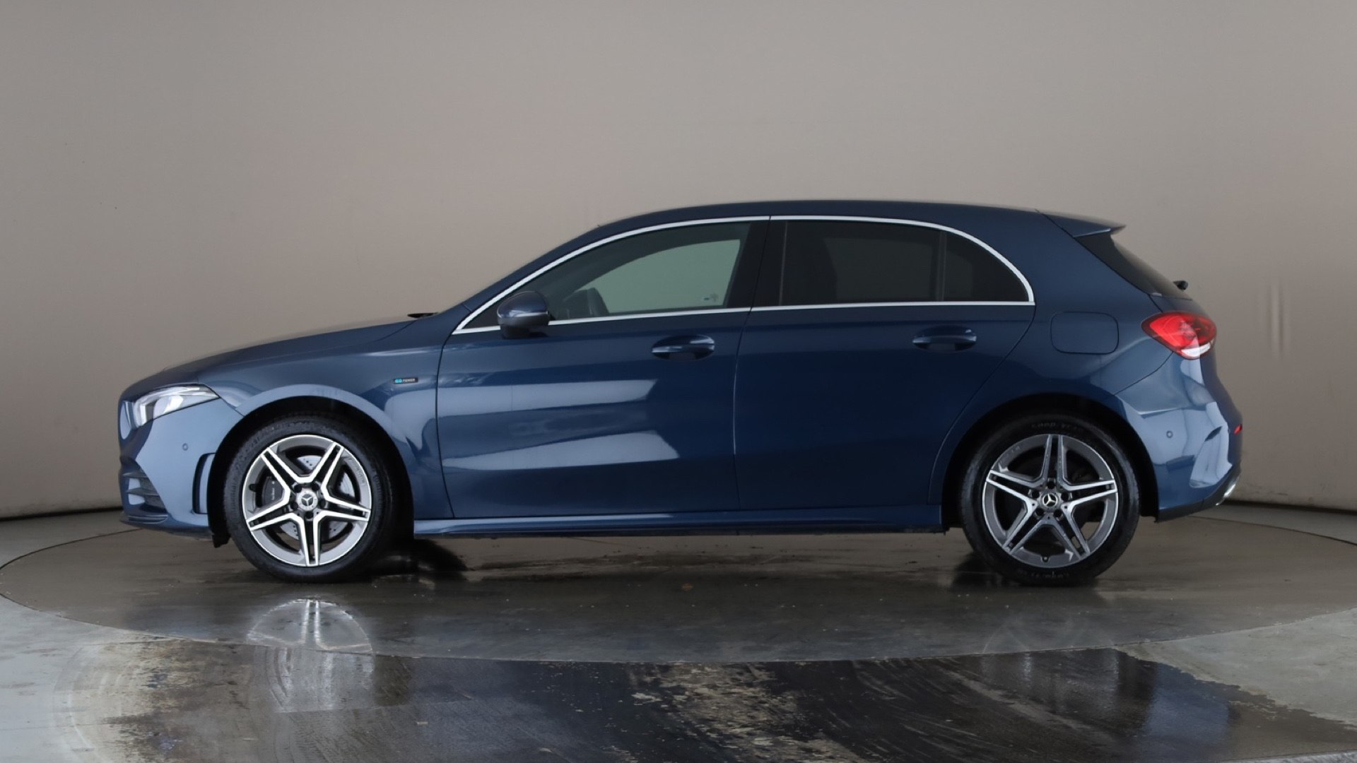 4027729 A250e AMG Line Executive 5dr Auto