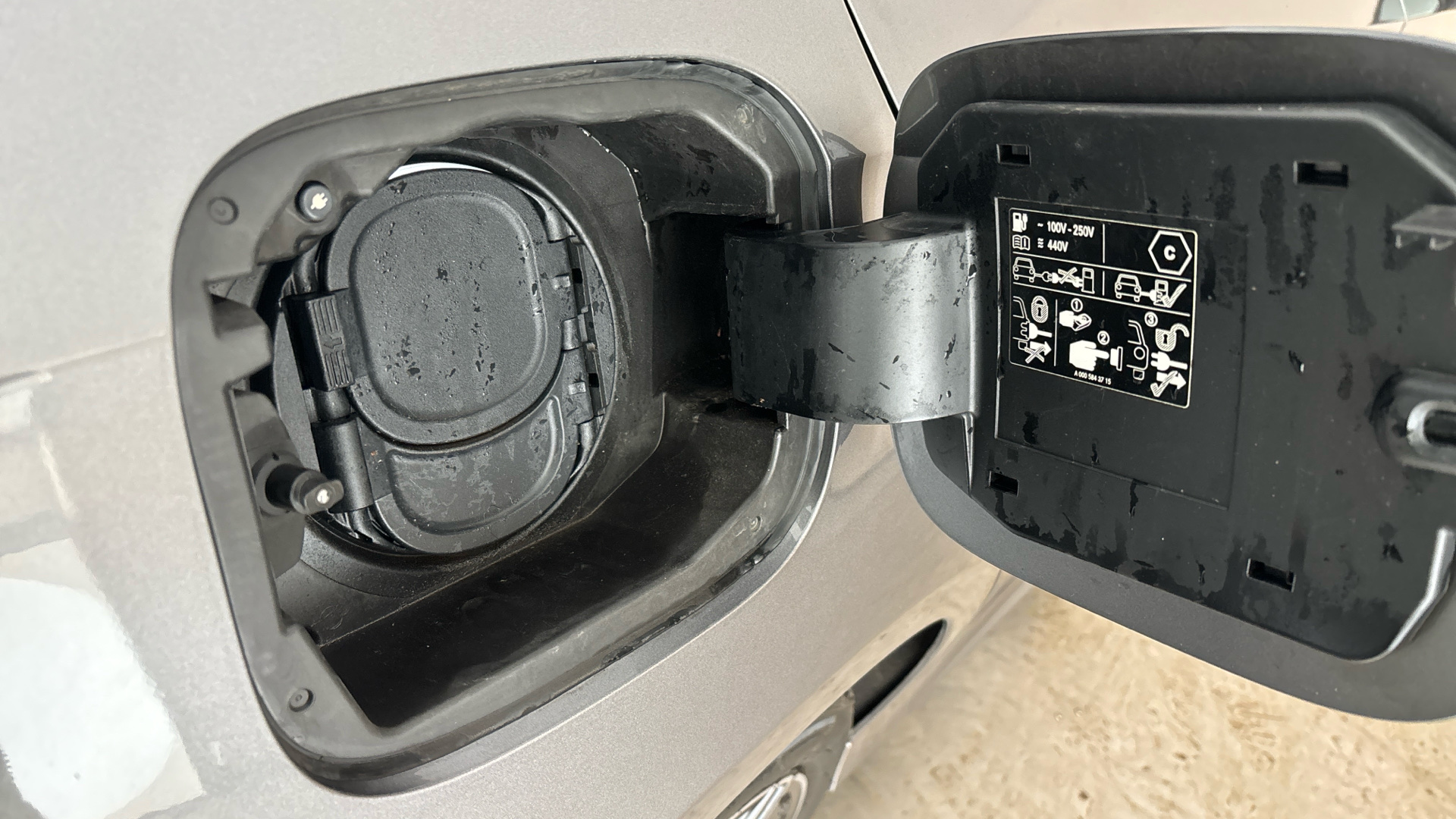 4027757 A250e AMG Line Executive Edition 4dr Auto