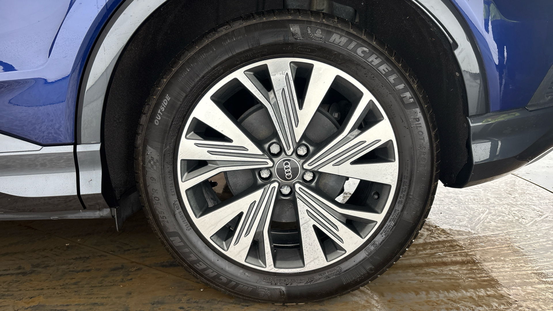 4020884 125kW 35 55kWh Sport 5dr Auto