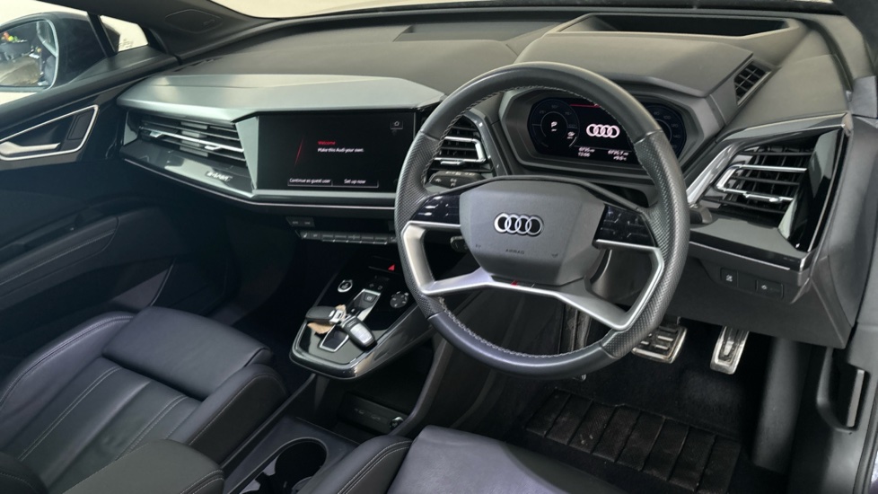 AUDI Q4 Image 9