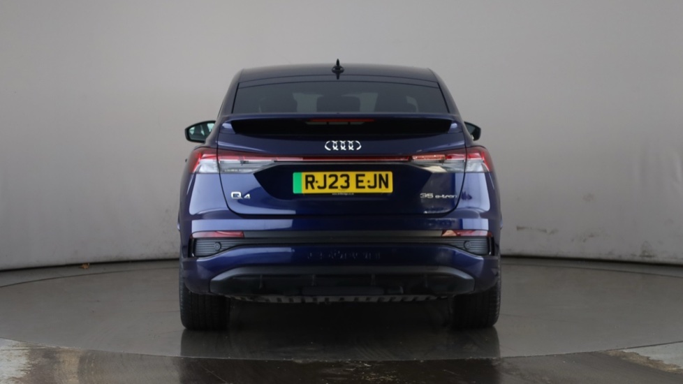 AUDI Q4 Image 4