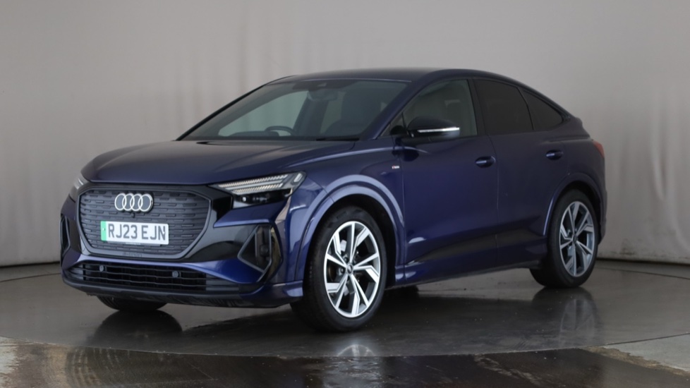 Used AUDI Q4