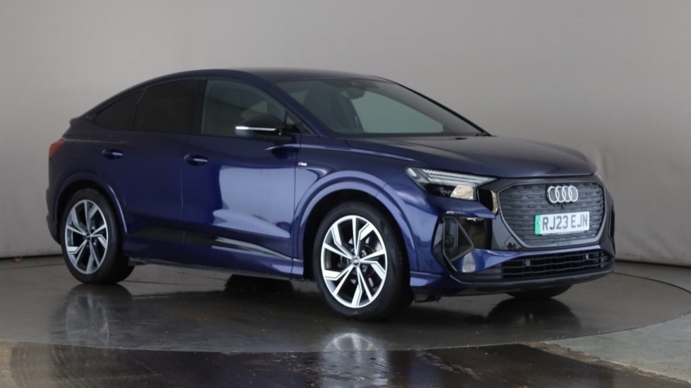 AUDI Q4 Image 7