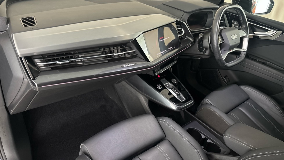 AUDI Q4 Image 10