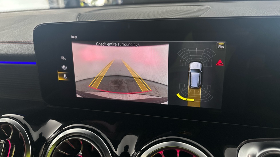 MERCEDES EQB reverse camera
