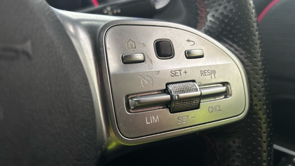 MERCEDES EQB cruise control