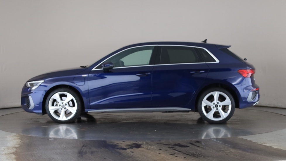AUDI A3 Image 2