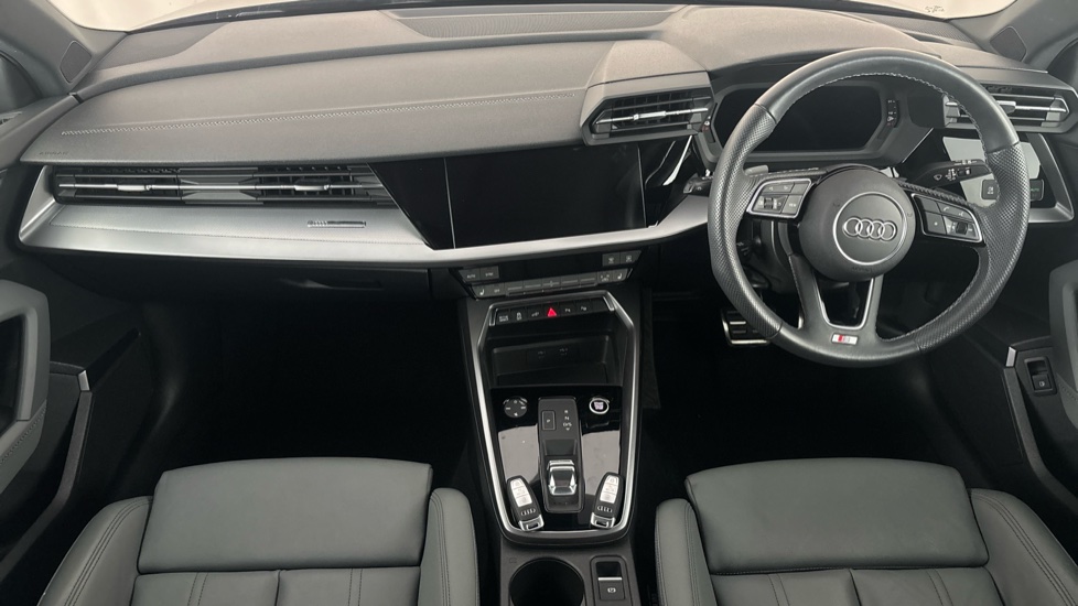 AUDI A3 Image 11