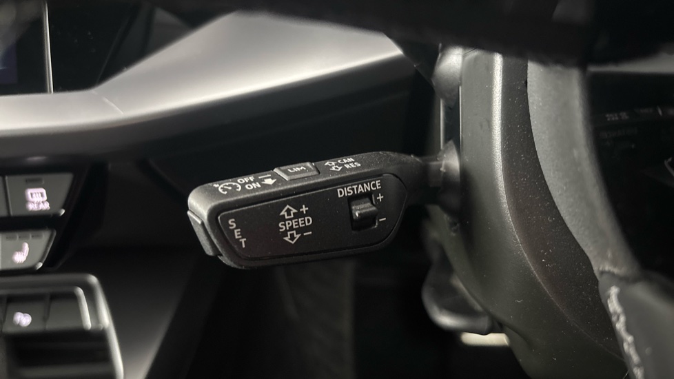 AUDI A3 Cruise control