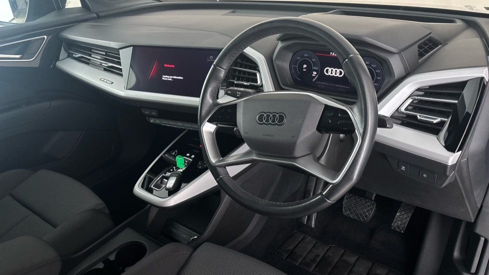 AUDI Q4 Image 9