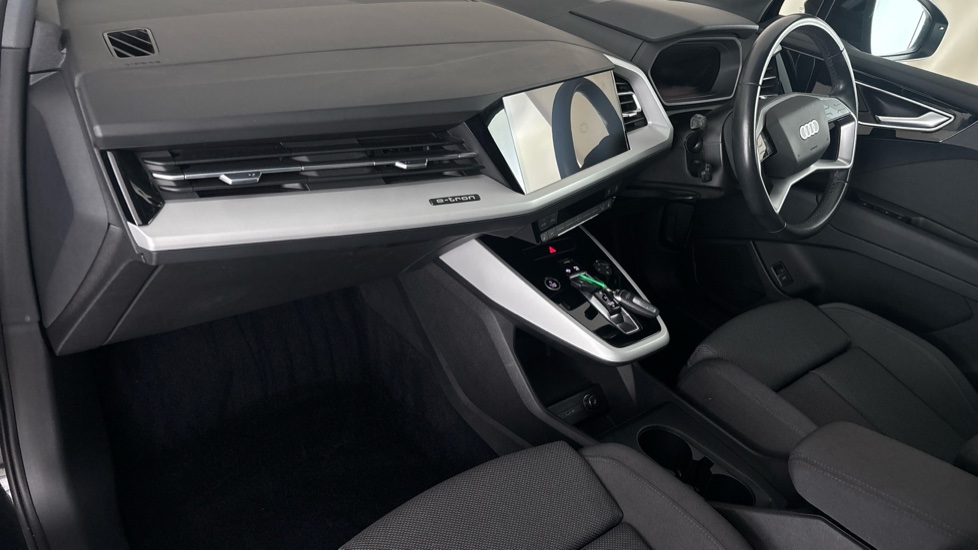AUDI Q4 Image 10