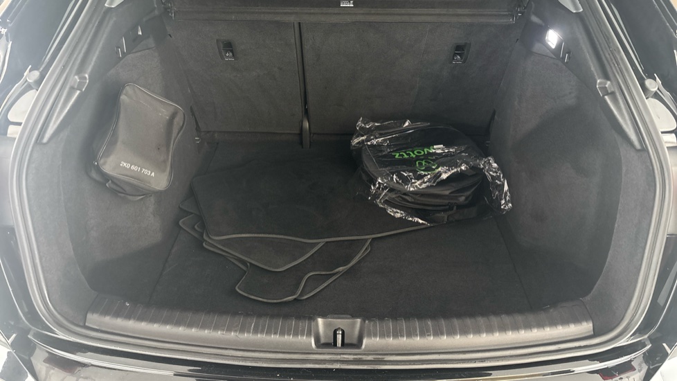 AUDI Q4 Image 15