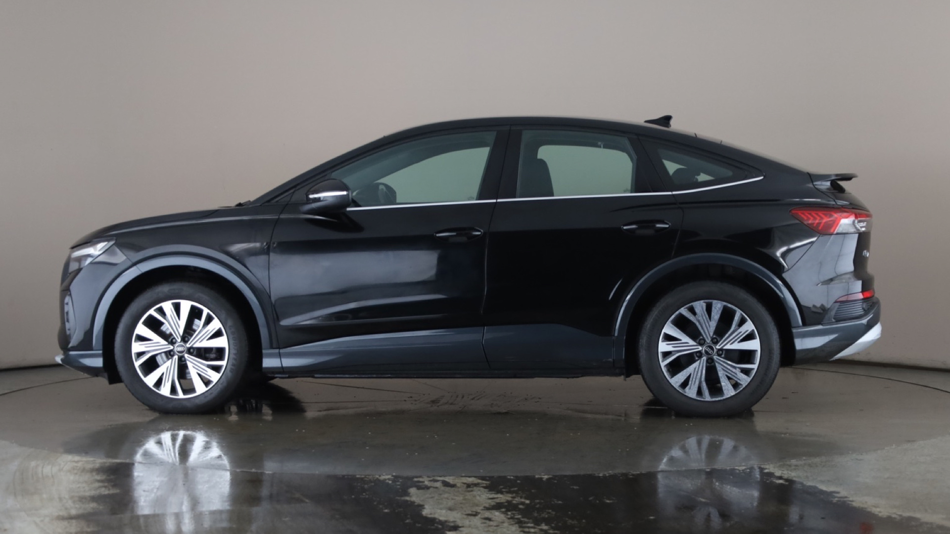 4020719 125kW 35 55kWh Sport 5dr Auto