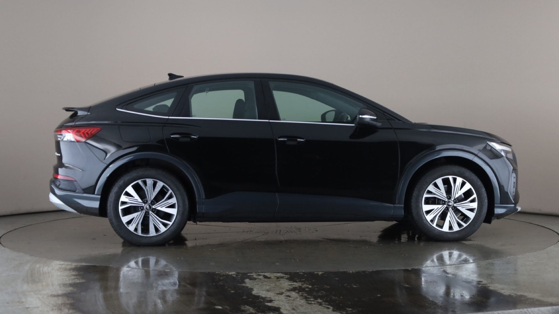 4020719 125kW 35 55kWh Sport 5dr Auto