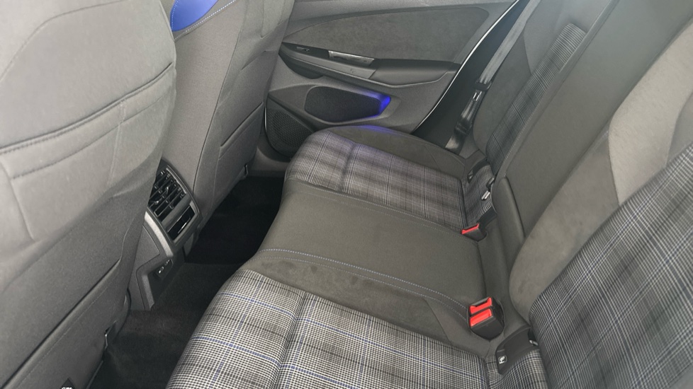 VOLKSWAGEN GOLF Image 14