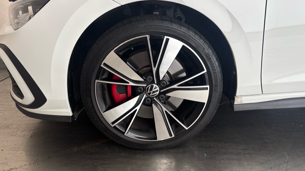 VOLKSWAGEN GOLF Image 17