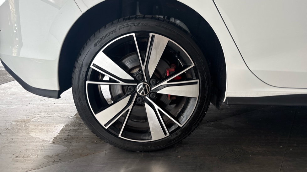 VOLKSWAGEN GOLF Image 19
