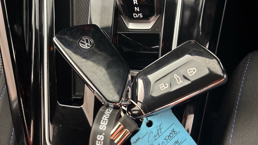 VOLKSWAGEN GOLF 2 keys