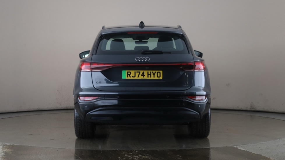 Audi Q6 Image 4