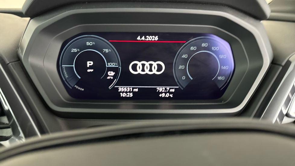 AUDI Q4 Image 13