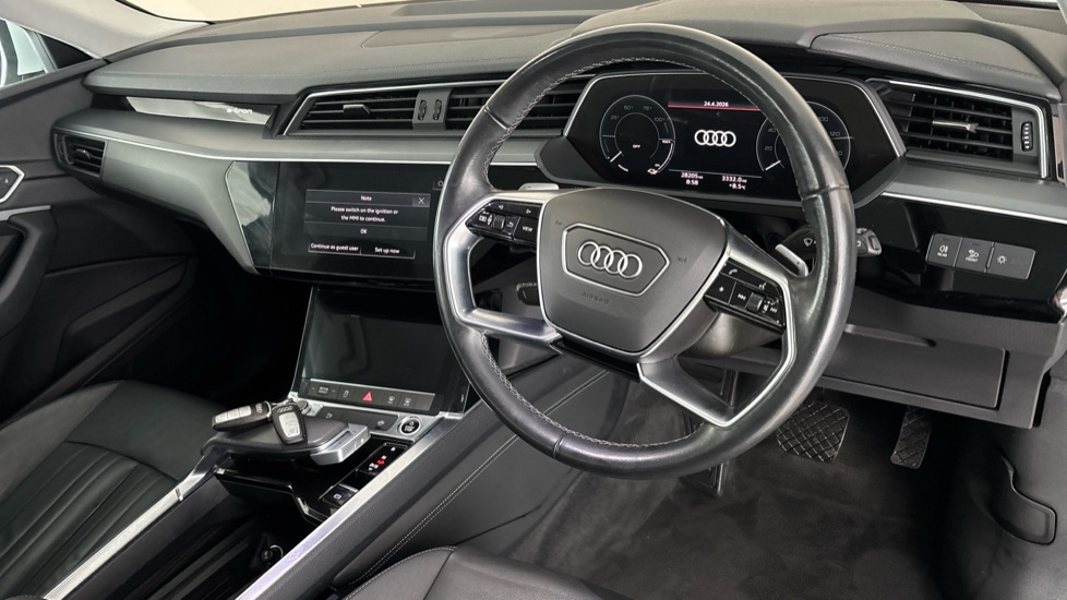 AUDI Q8 Image 9