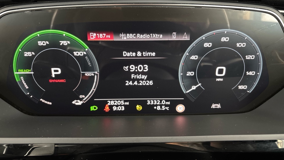 AUDI Q8 Image 13