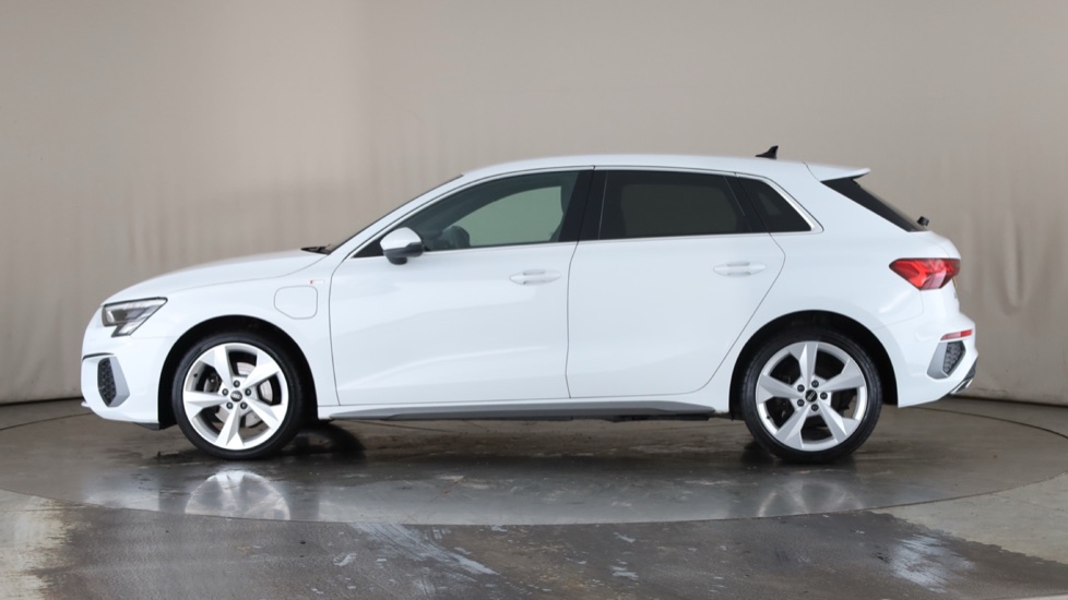 AUDI A3 Image 2