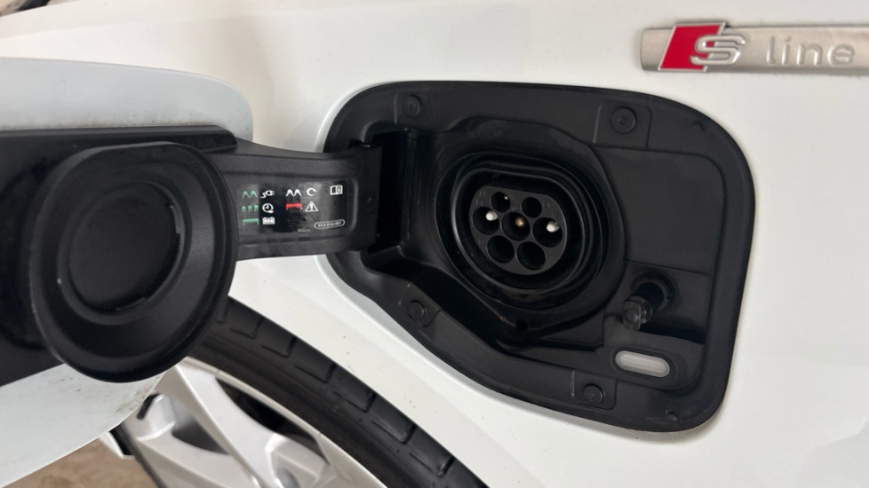 AUDI A3 Image 21