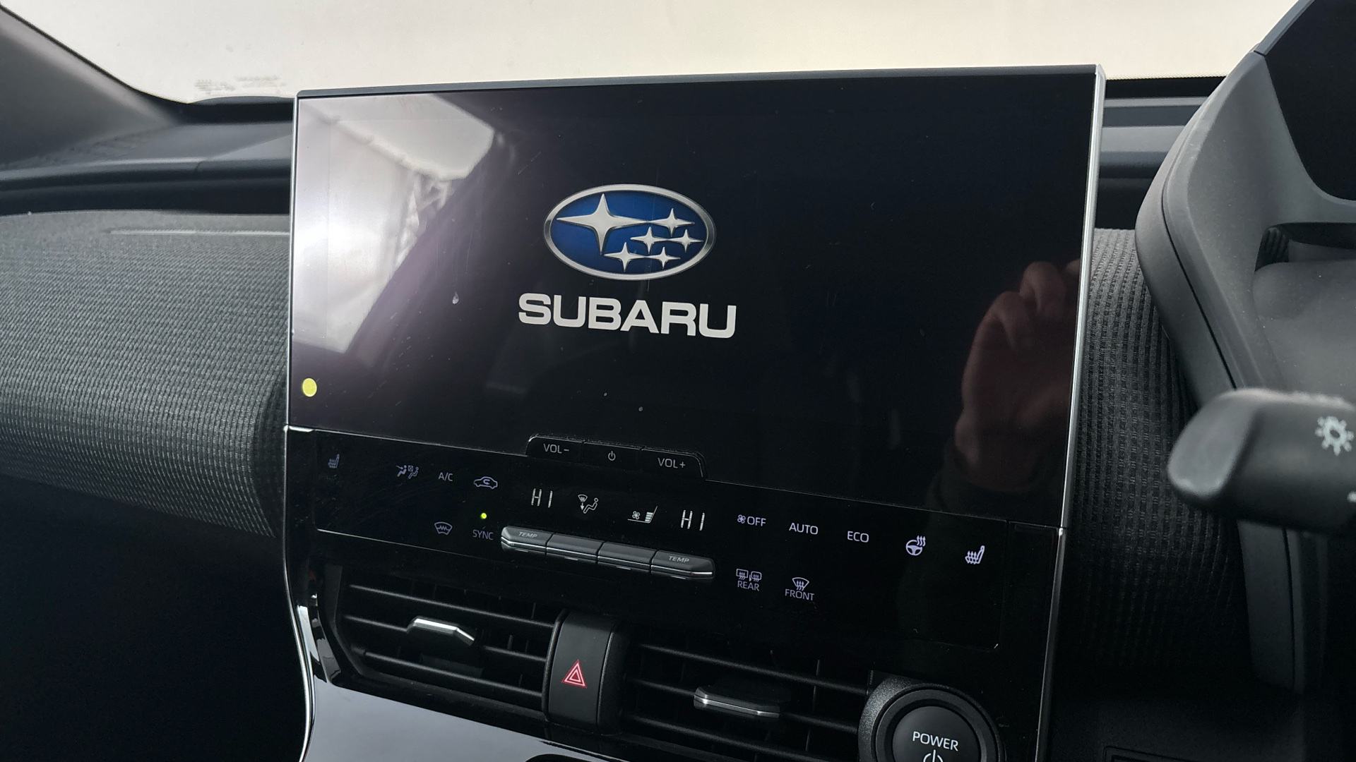 4058251 150kW Touring 71.4kWh 5dr Auto AWD