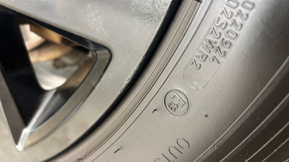 JAGUAR I-PACE Scuff