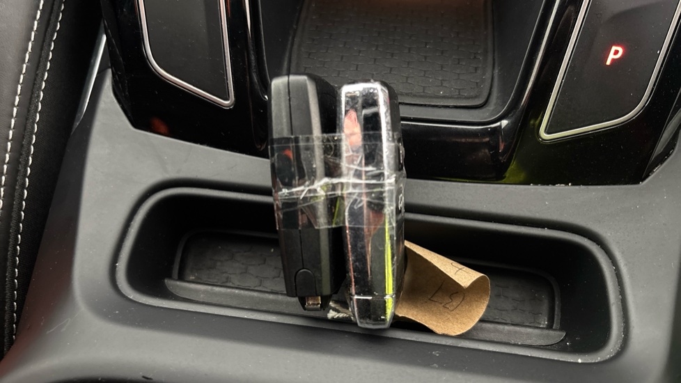 JAGUAR I-PACE two keys