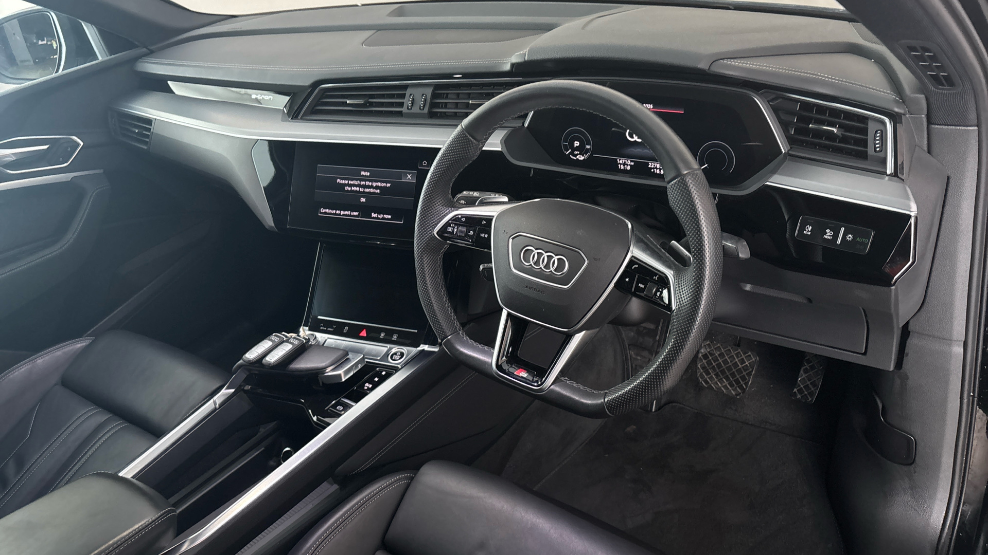 4049871 230kW 50 Quattro 71kWh Black Edition 5dr Auto