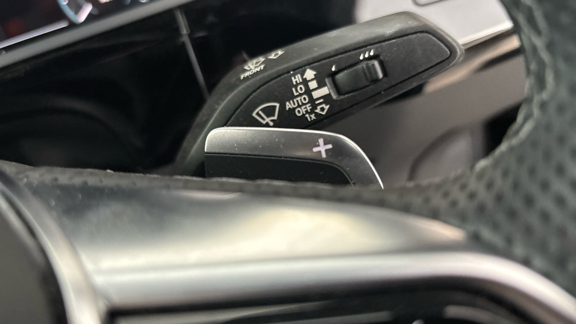 4049871 230kW 50 Quattro 71kWh Black Edition 5dr Auto