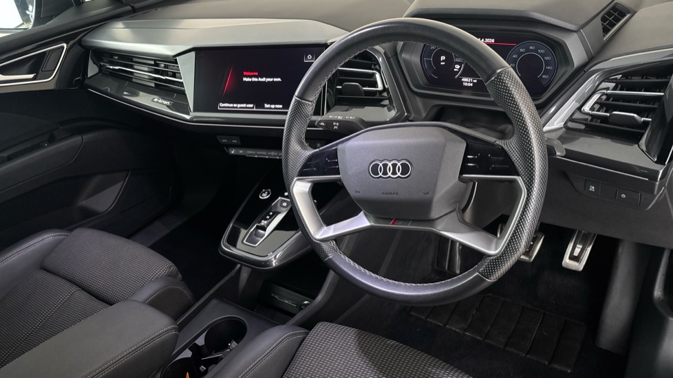 AUDI Q4 Image 9