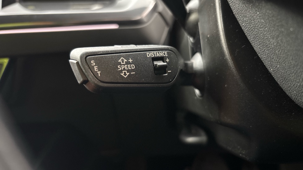 AUDI Q4 cruise control