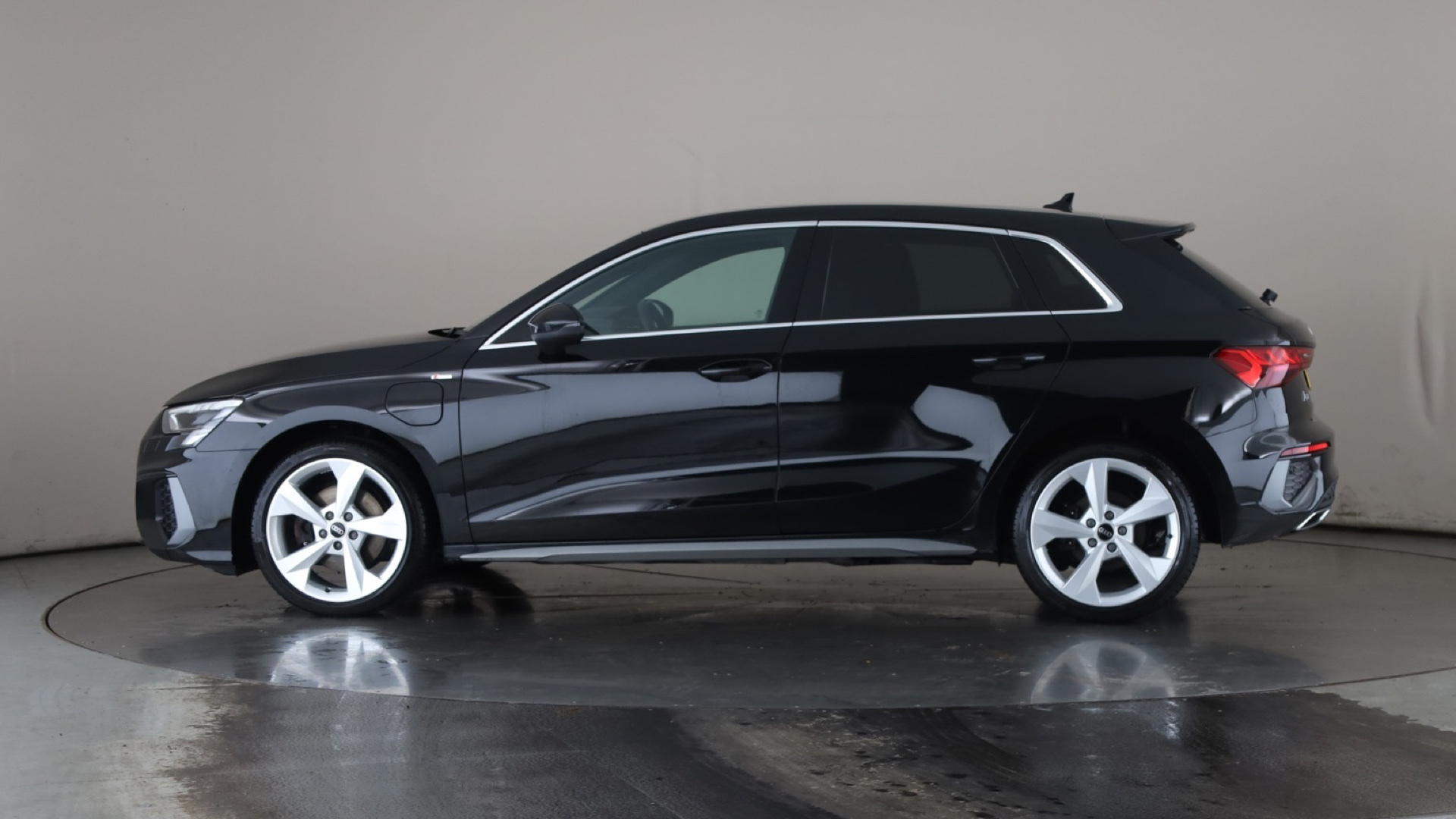 40 TFSI e S line 5dr S Tronic