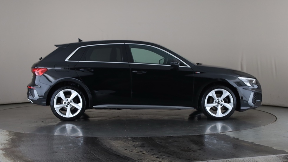 AUDI A3 Image 6