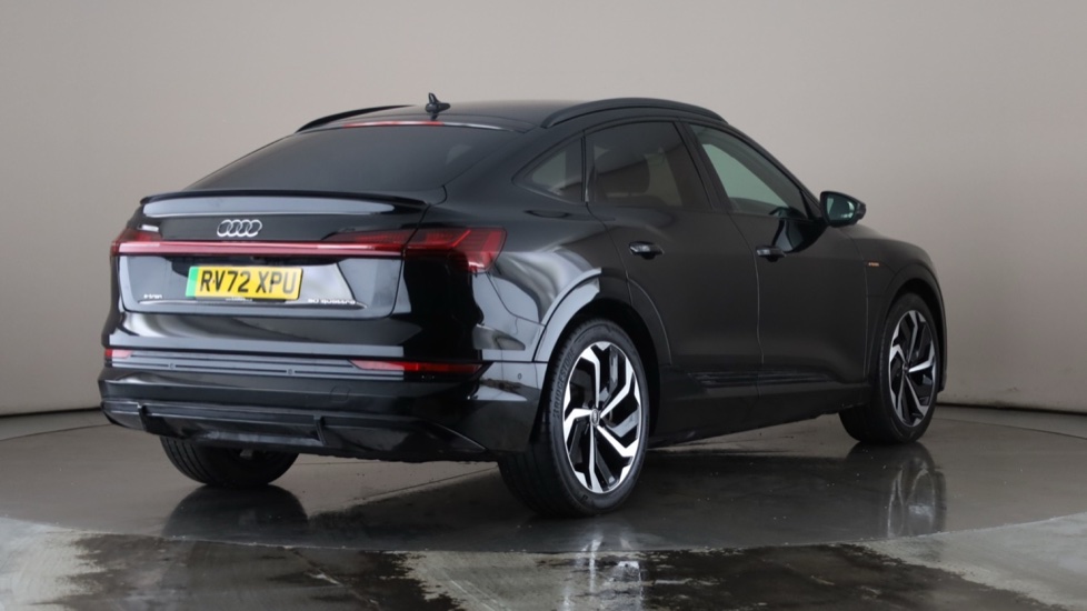 AUDI E-TRON Image 5
