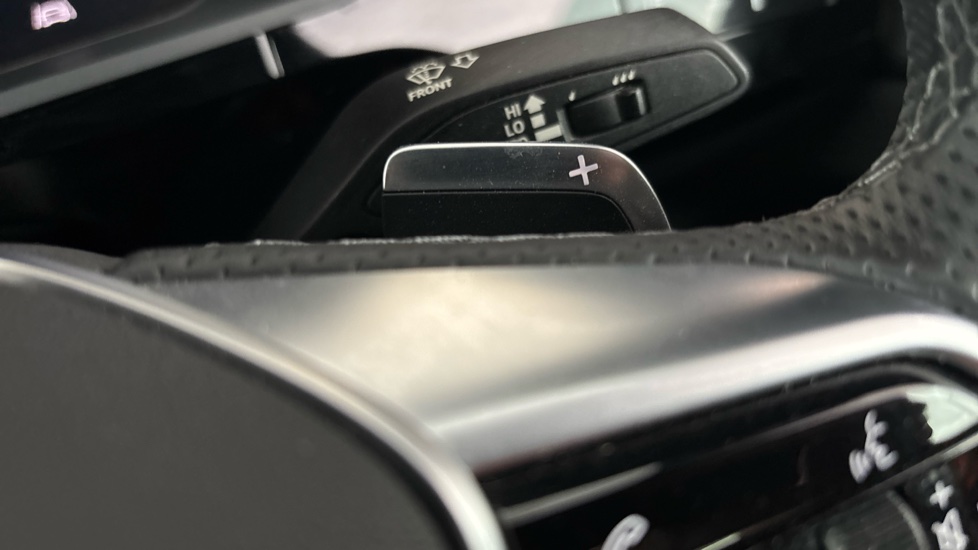 AUDI E-TRON paddle shift